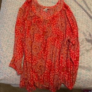 Cute red/pink top!